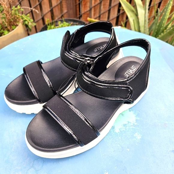 Stylus Black Platform Sandals Size 9 - Picture 3 of 16